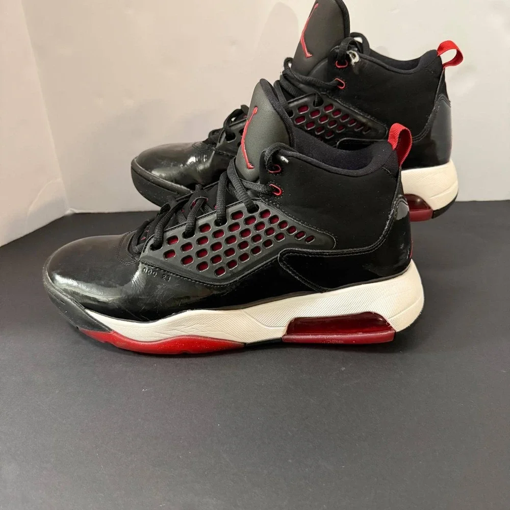 Jordan Max Aura 2 Mens Basketball Shoes‎ Black Red Patent Leather Size 10